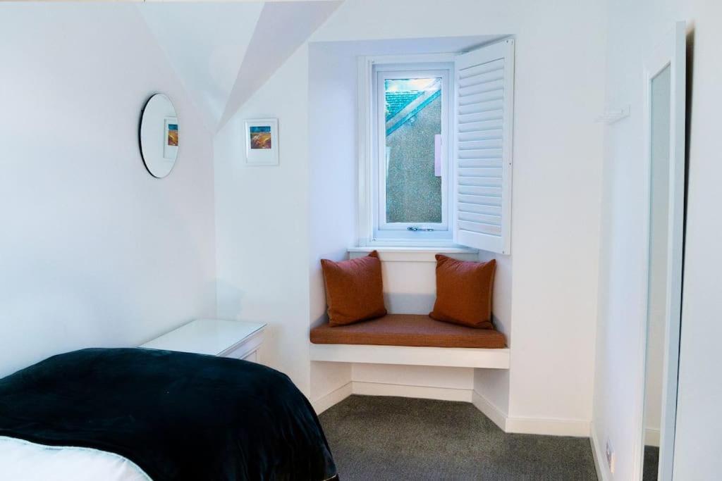 Central 2 Bedroom Luxury Home Close To River Ness Inverness Eksteriør bilde