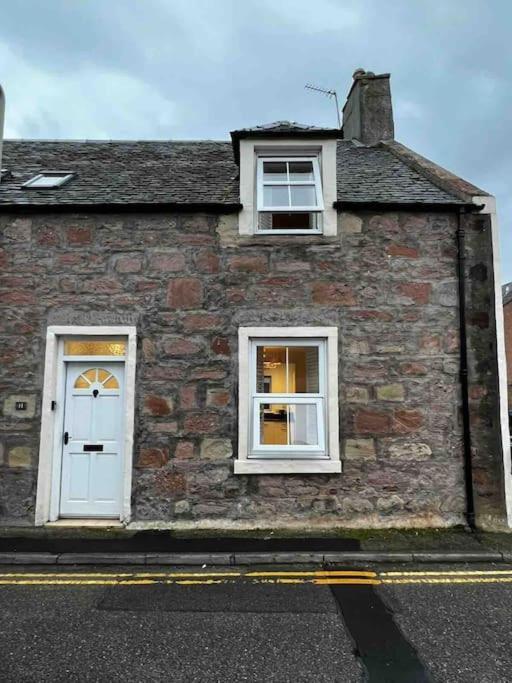 Central 2 Bedroom Luxury Home Close To River Ness Inverness Eksteriør bilde