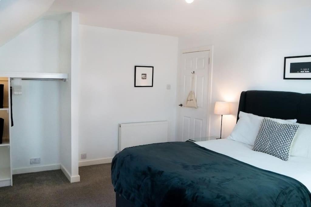 Central 2 Bedroom Luxury Home Close To River Ness Inverness Eksteriør bilde